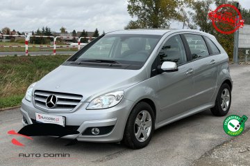 Raty 1.7 benz 130 tys km klimatyzacja Pięknie utrzymany Egzemplarz